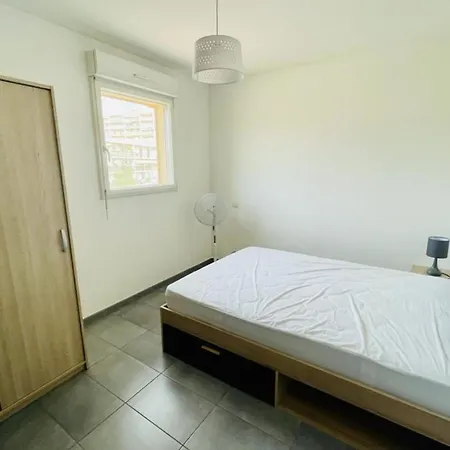 60m With Terrace In