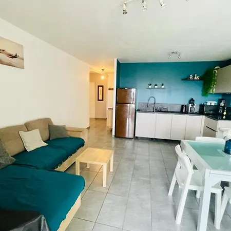 60m With Terrace In * Αζάτσιο