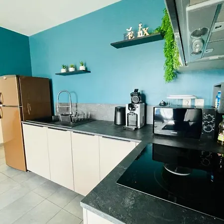 60m With Terrace In Διαμέρισμα